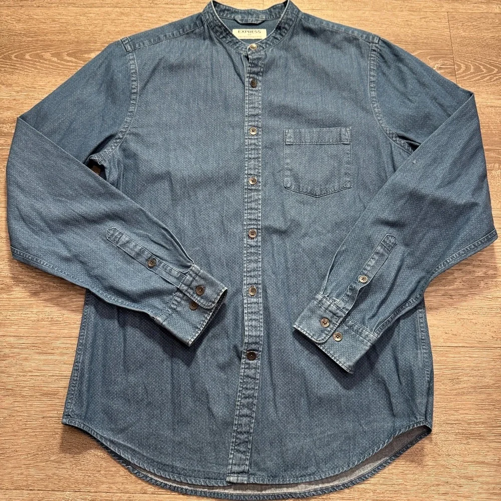 Express Shirt Mens Small Blue Denim Chambray Long Sleeve Button Up Western Adult - Picture 2 of 9